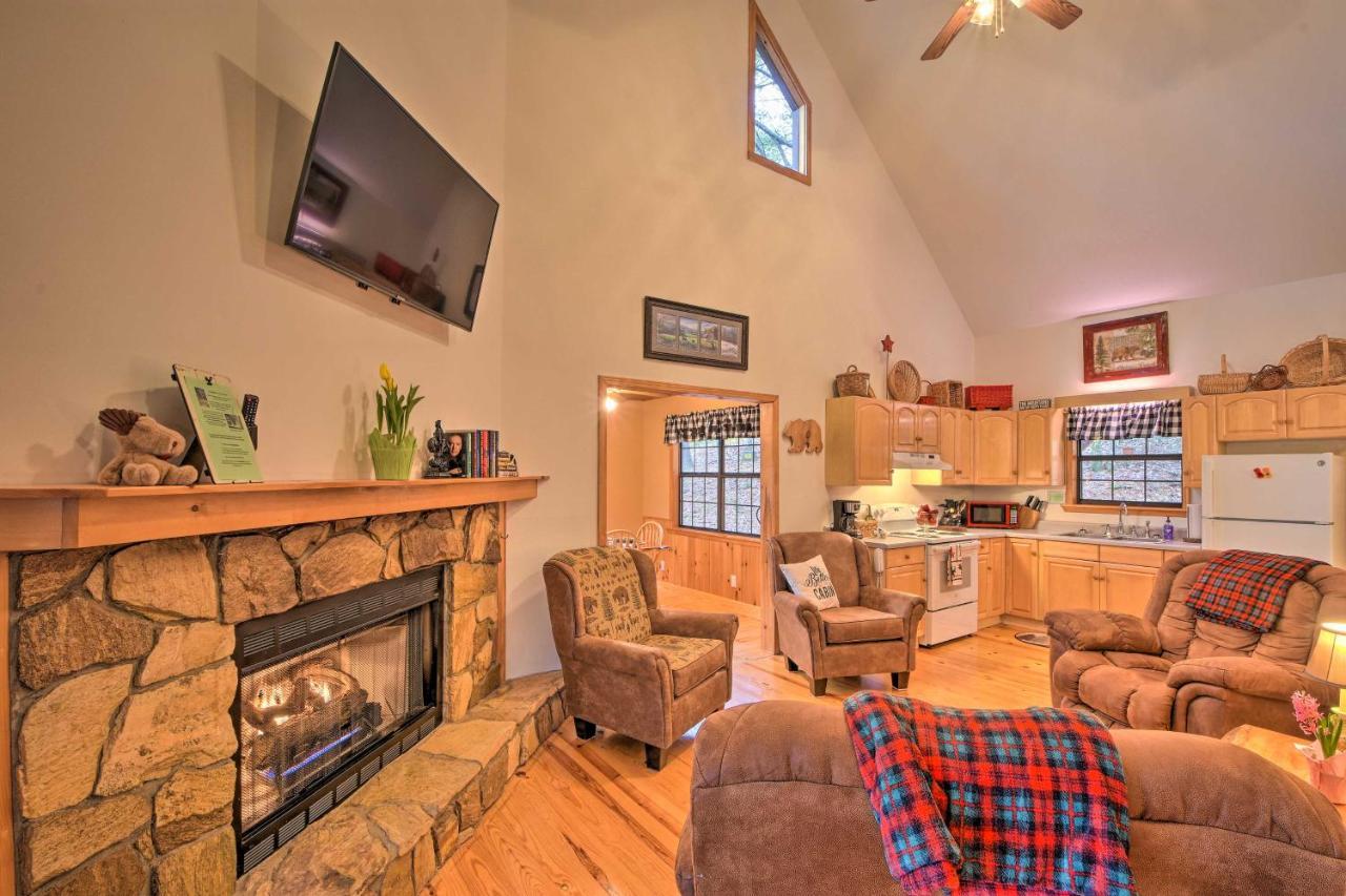 Modern Cabin With Deck In The Blue Ridge Mountains! Blairsville Extérieur photo