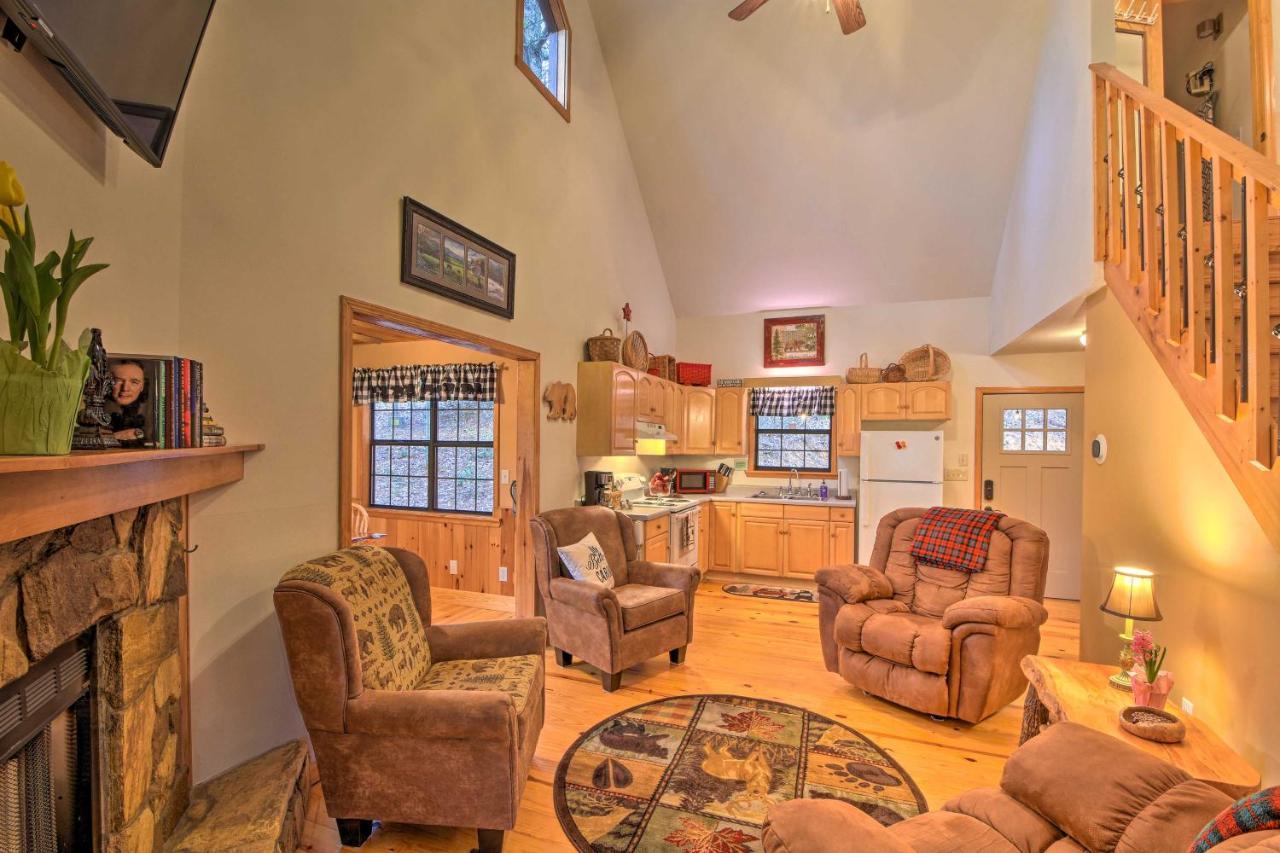 Modern Cabin With Deck In The Blue Ridge Mountains! Blairsville Extérieur photo
